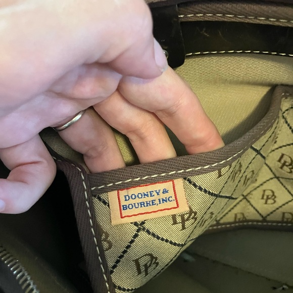Vintage Dooney and Bourke brown canvas and leather purse - Picture 5 of 10